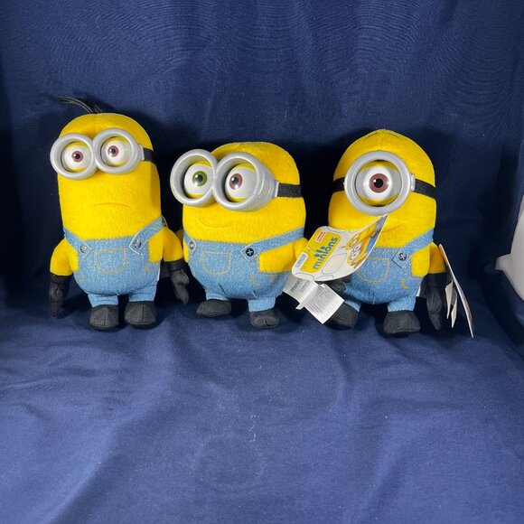 Minions Plush Toy Set Of 3 Despicable Me Characters Yellow & Blue With Tags - Picture 2 of 5